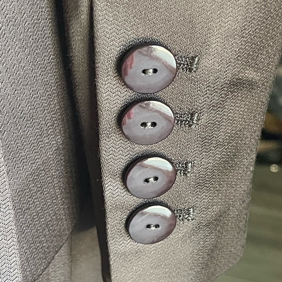 Emporio Armani brawn suit jacket/skirt size 6/8 - Picture 13 of 15